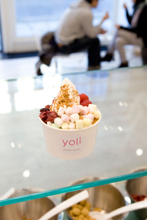 магазин йогуртов Yoli
