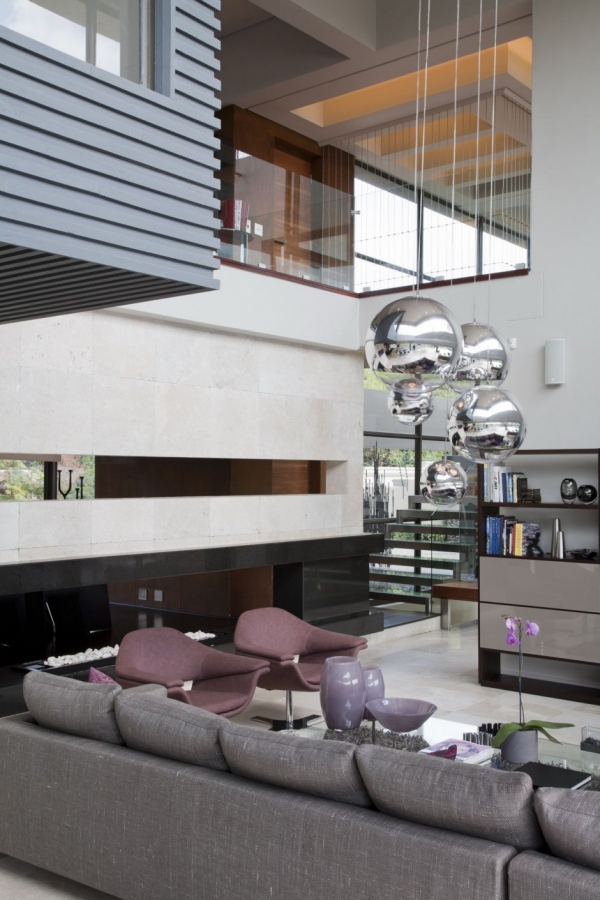 Дом в Брайанстон от Nico Van Der Meulen Architects