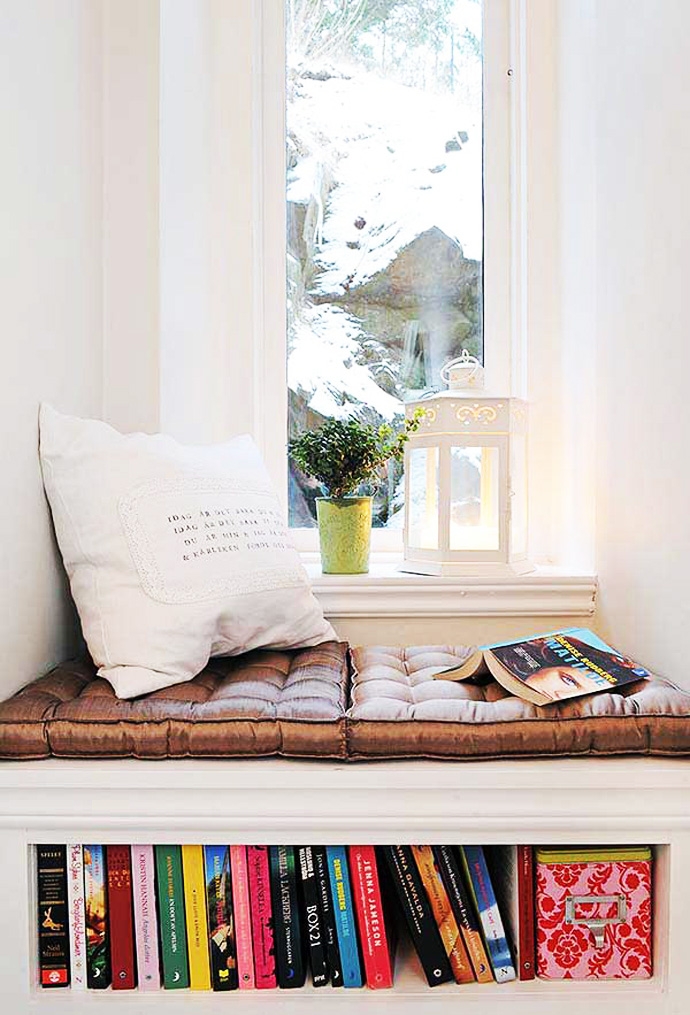 Коллекция идеальных мест для чтения у окна