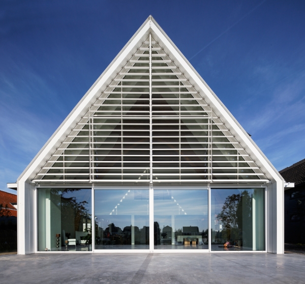 Дом в церкви от Ruud Visser Architects