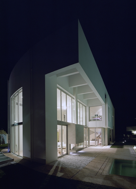 Шикарная открытая вилла от Klab Architects