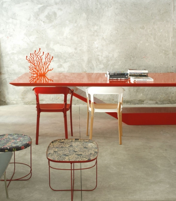 Гладкий и современный — стол Jet Table  от Guilherme Torres