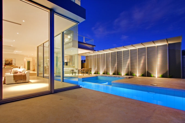 Австралийский дом на берегу залива от FGR Architects