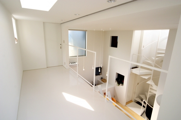 Небольшой дом в Японии от Studio LOOP