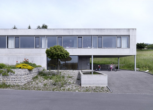 Минималистский бетон - дом Szelpal от Felber Architects